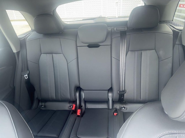 2025 Audi Q5 Premium - Photo 27