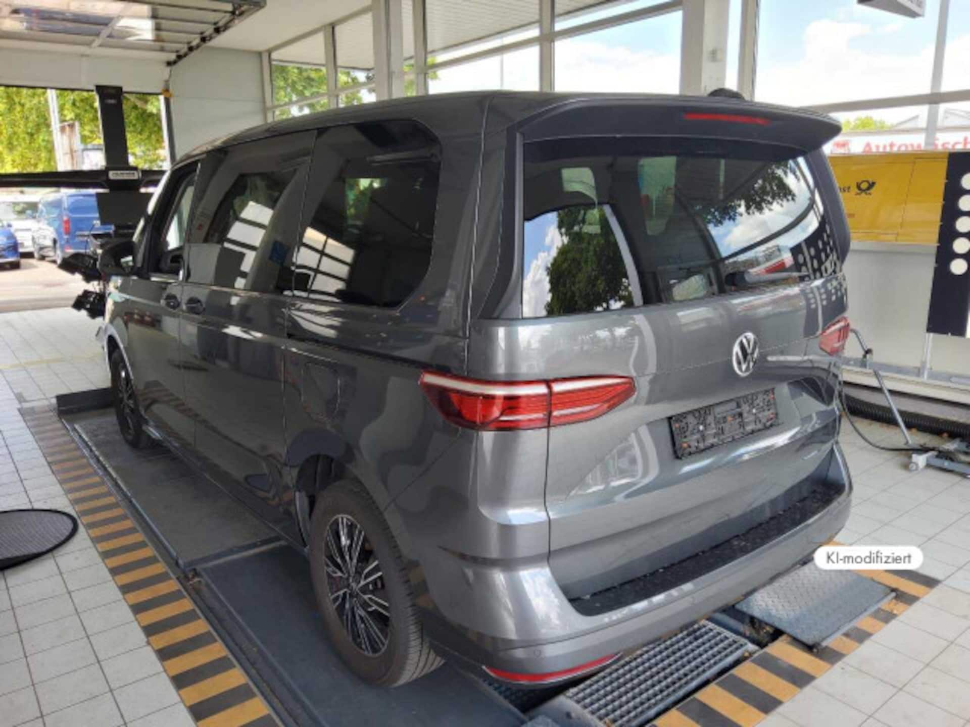 Volkswagen Multivan Basis-Modell