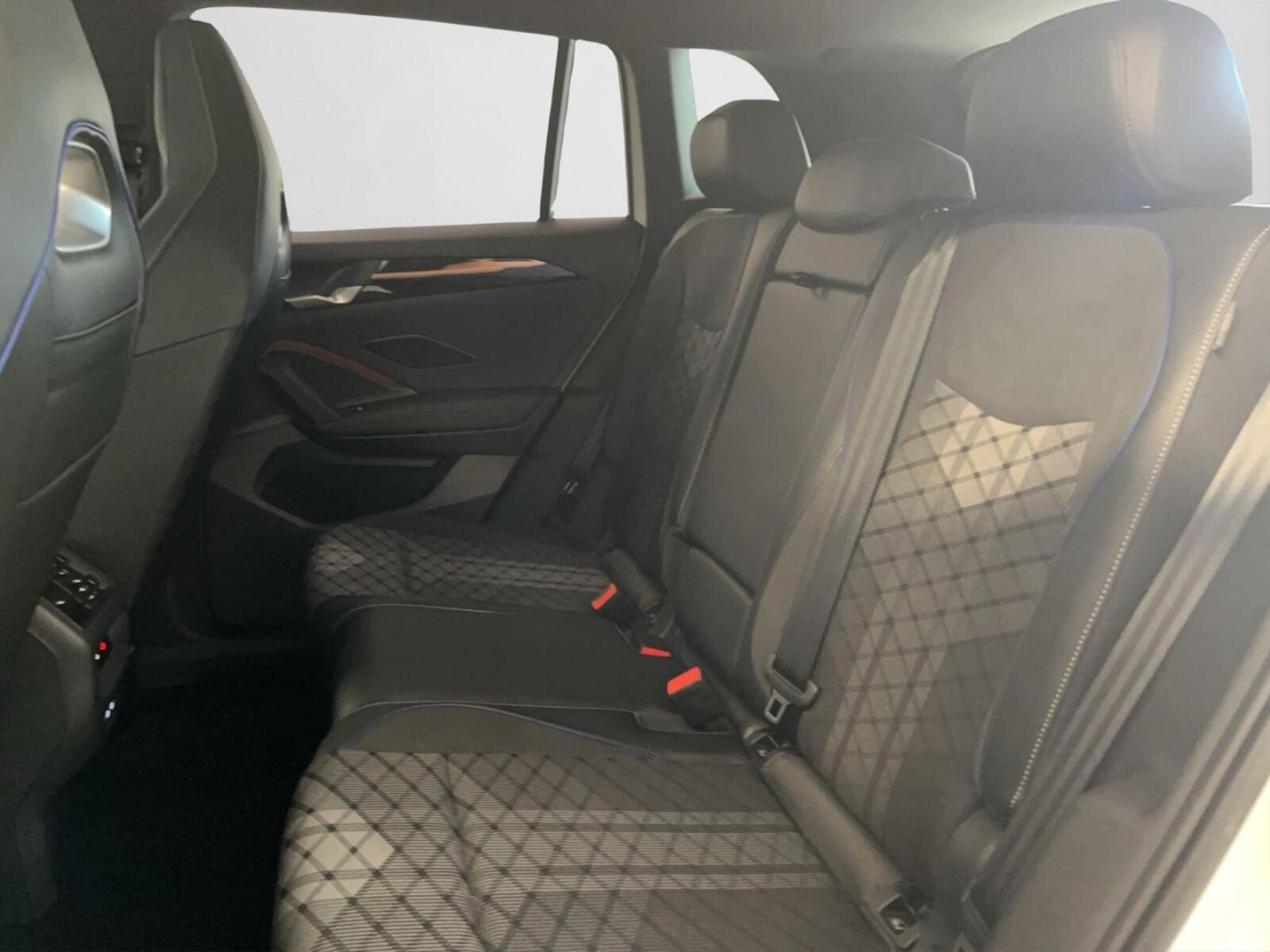 Volkswagen Tiguan – Bild 14