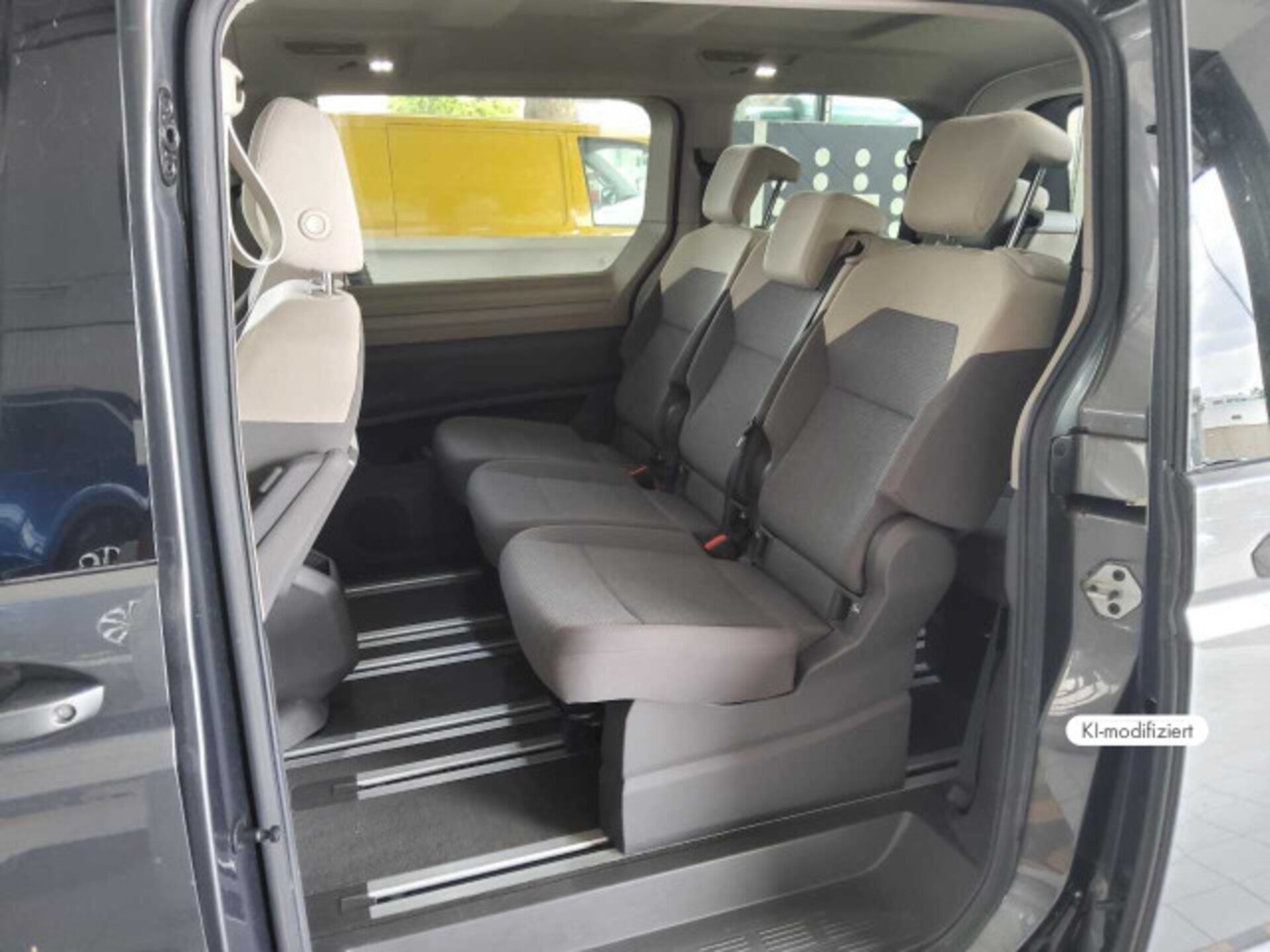 Volkswagen Multivan Basis-Modell