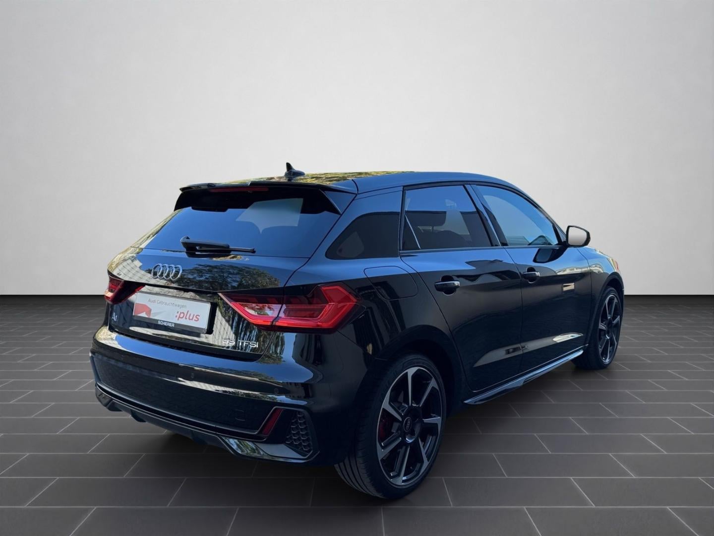 Bild über Audi A1 Sportback S line 35 TFSI S tronic - für weitere Informationen kontaktieren Sie den Audi Partner