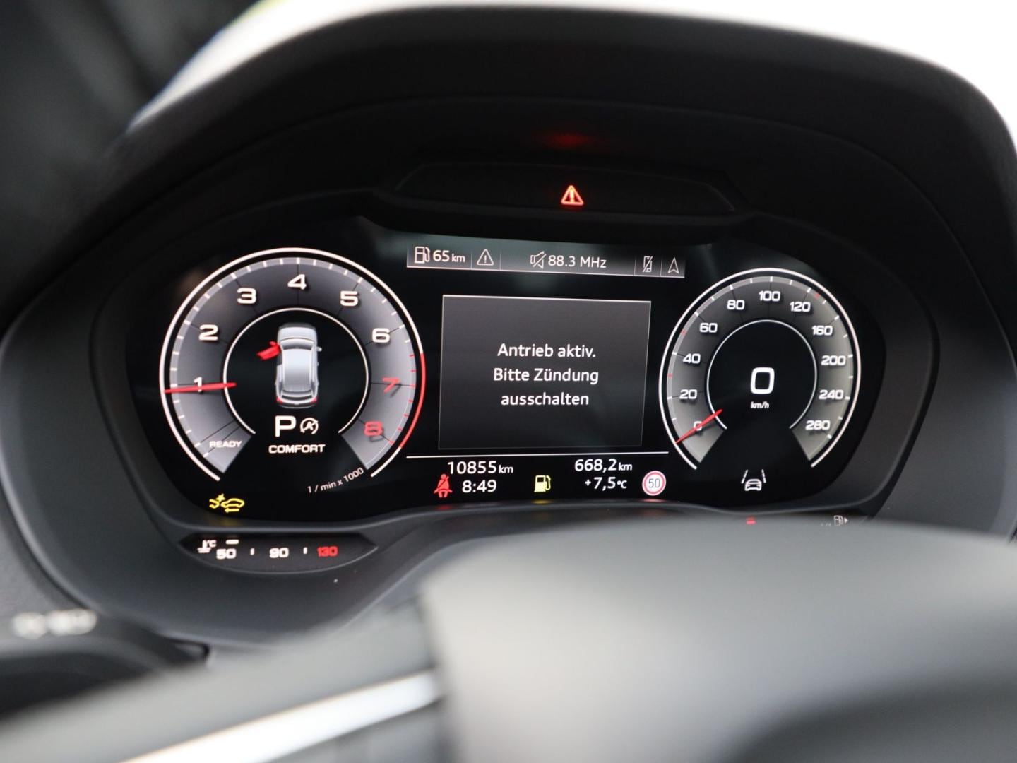Bild über Audi Q2 advanced 35 TFSI S tronic - für weitere Informationen kontaktieren Sie den Audi Partner