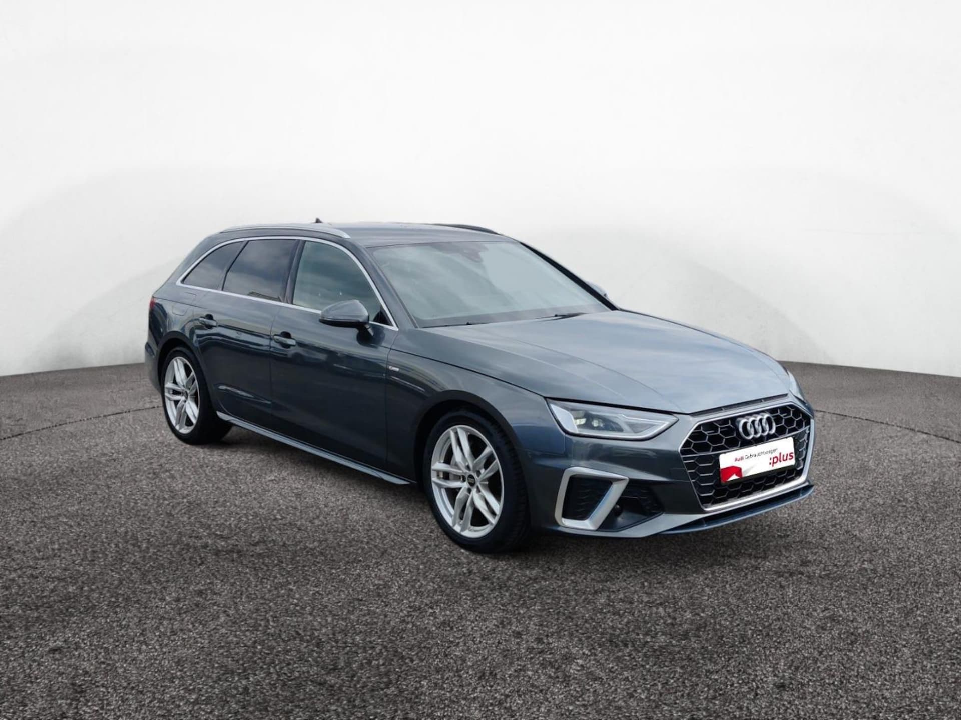 Audi A4 Avant S line