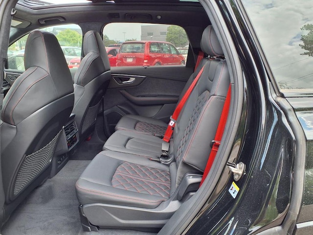 2026 Audi SQ7 Prestige - Photo 13