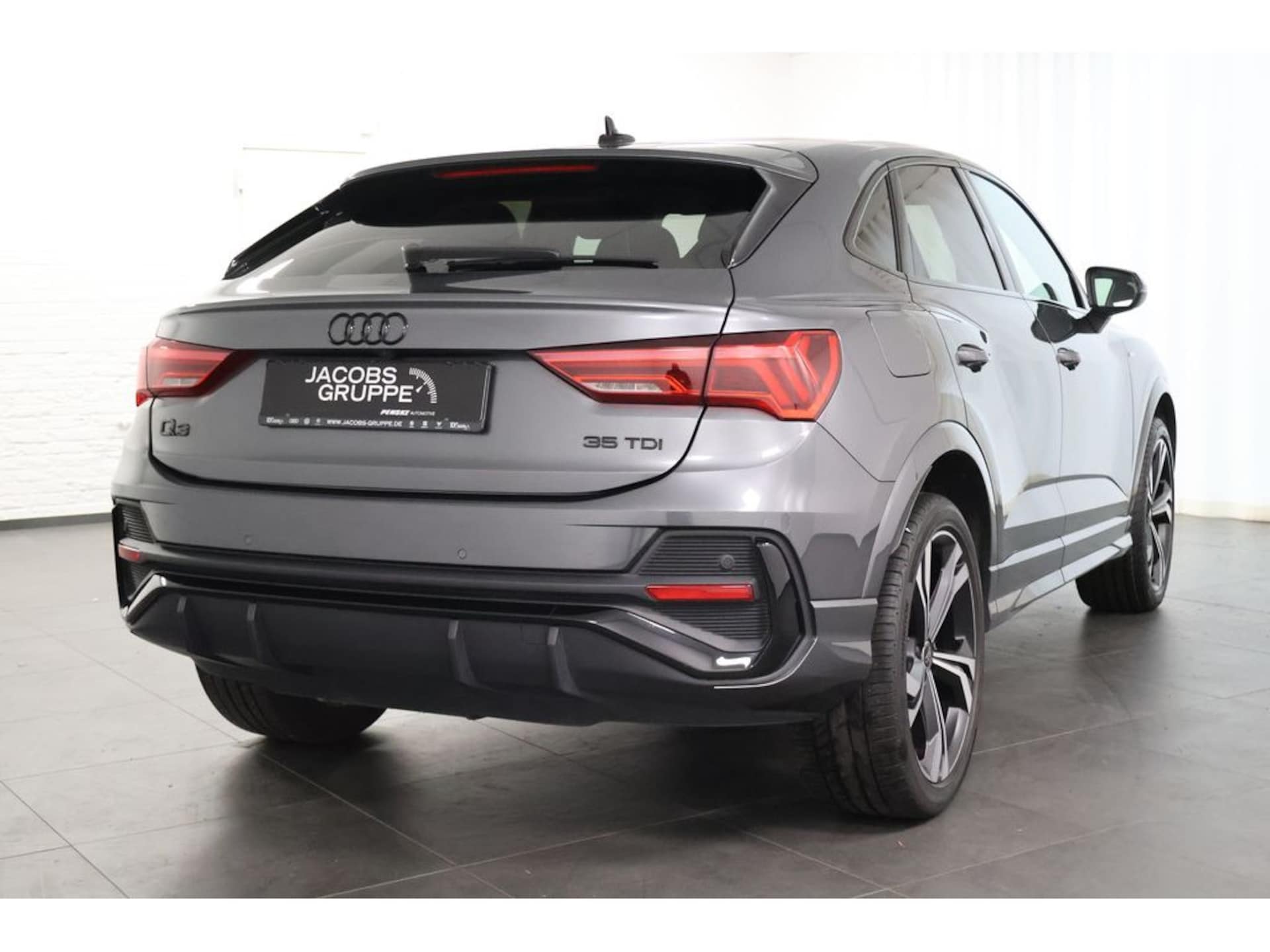 Audi Q3 Sportback S line