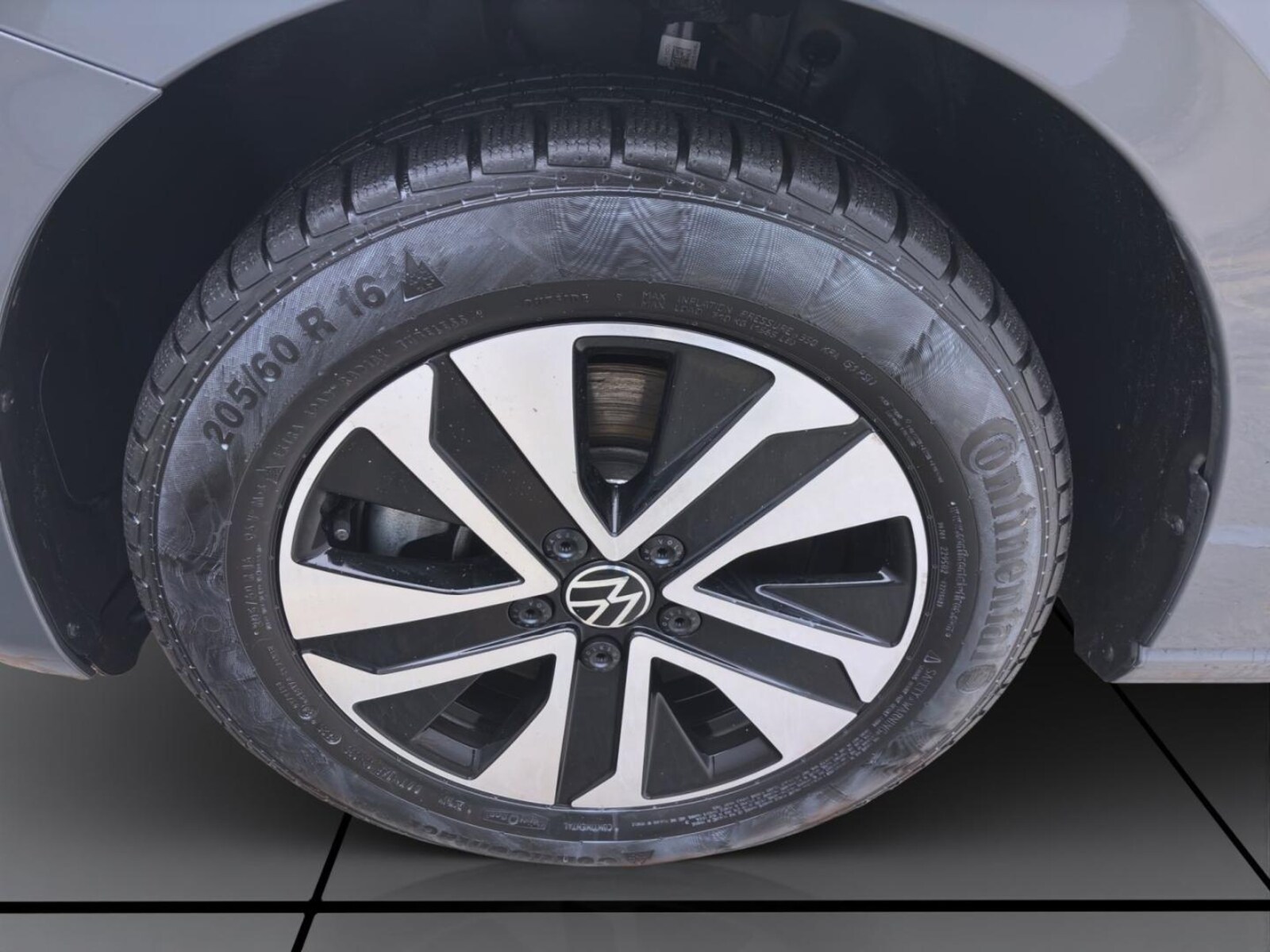 Volkswagen Touran – Bild 9