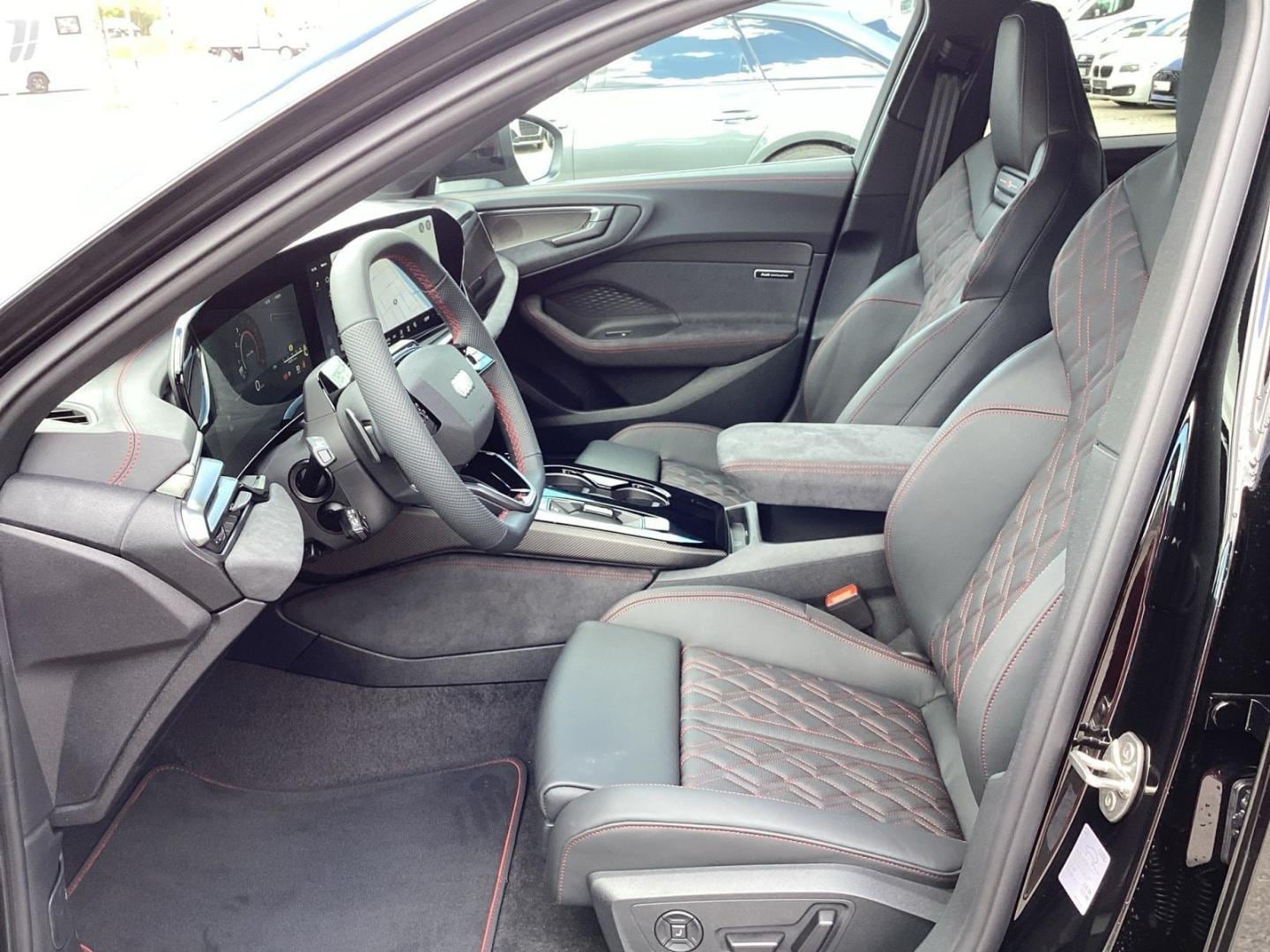 Bild über Audi S5 Avant TFSI 270 kW S tronic - für weitere Informationen kontaktieren Sie den Audi Partner