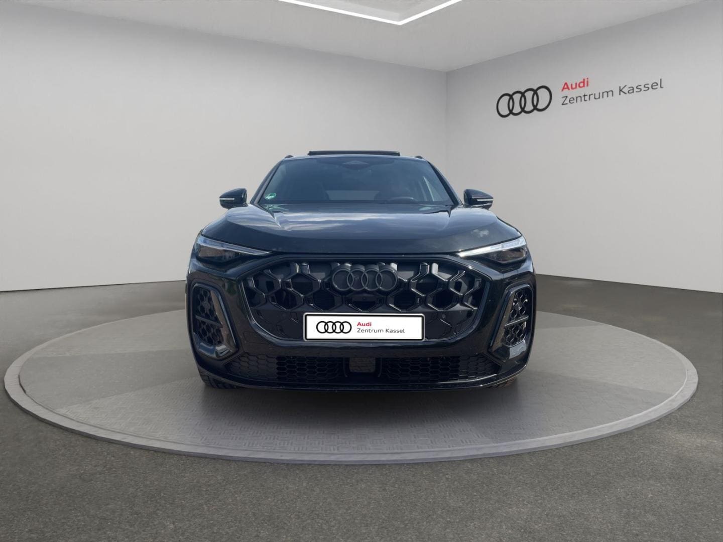Bild über Audi Q5 SUV TDI quattro 150 kW S tronic - für weitere Informationen kontaktieren Sie den Audi Partner