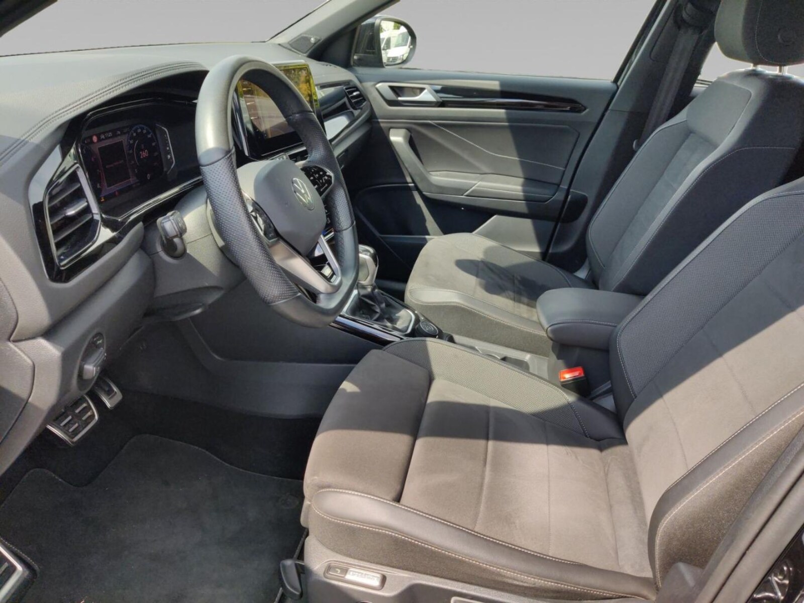 Volkswagen T-Roc – Bild 12