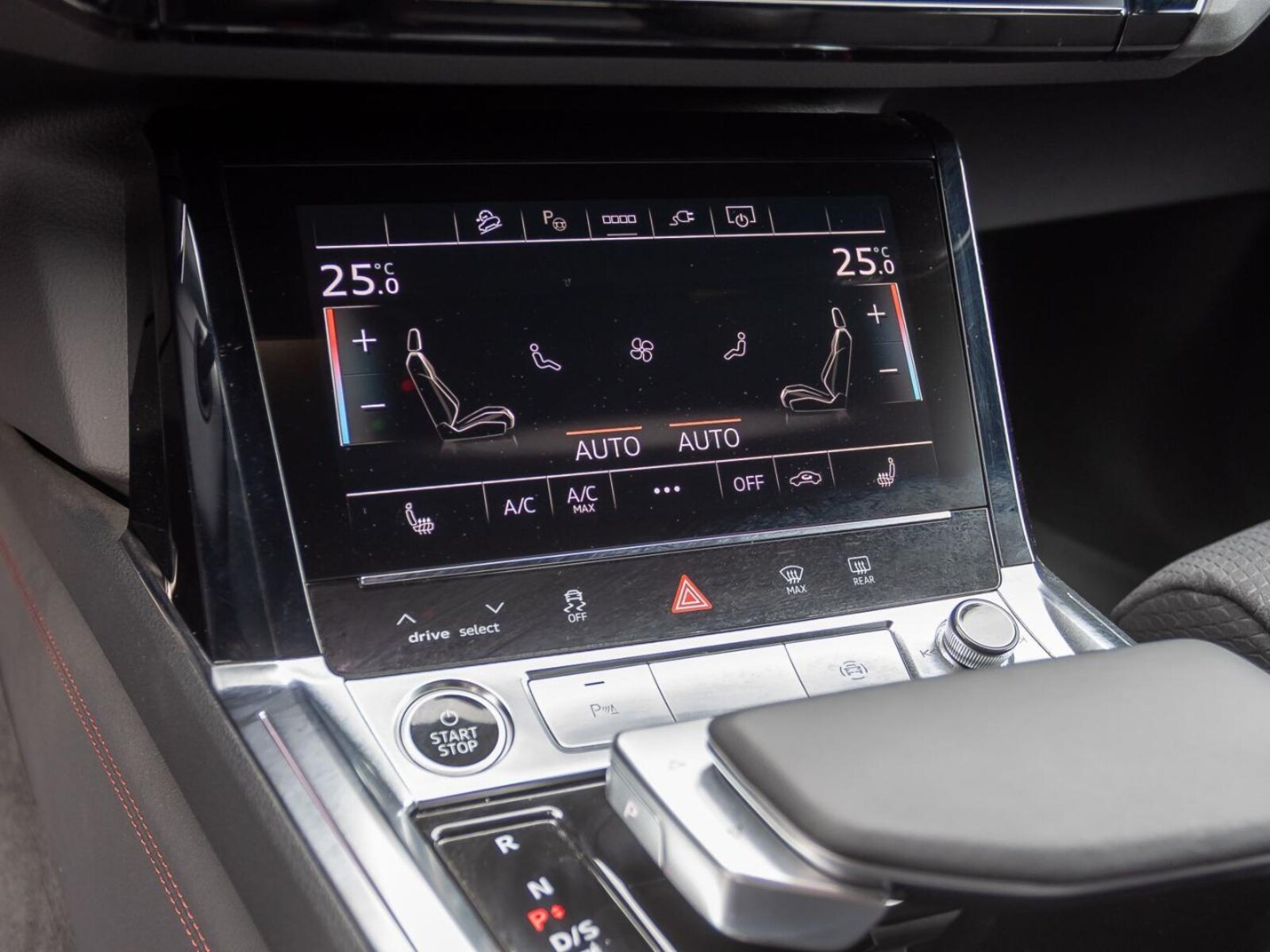 Audi Q8 e-tron – Bild 18