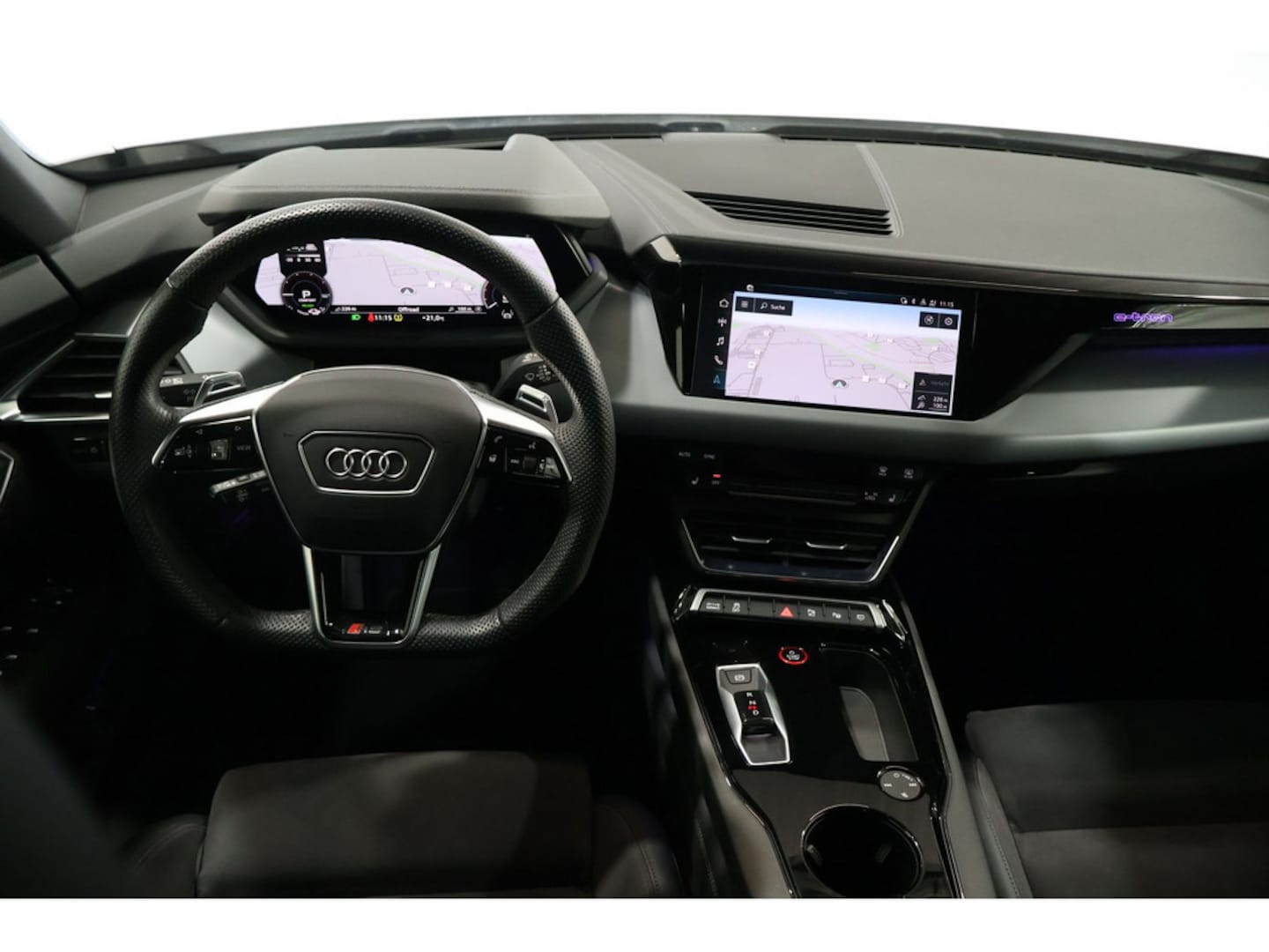 Bild über Audi RS e-tron GT e-tron quattro - für weitere Informationen kontaktieren Sie den Audi Partner