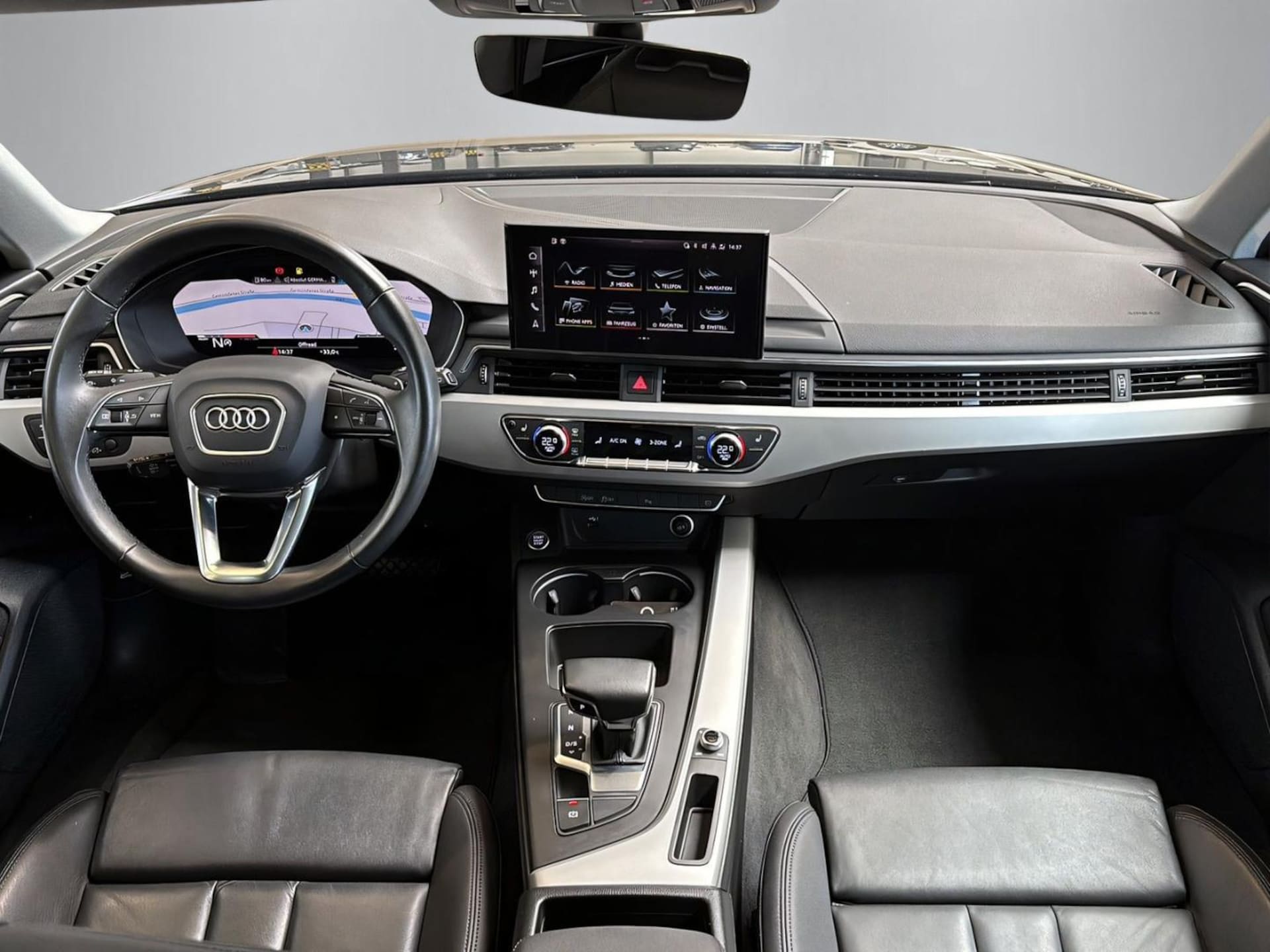 Audi A4 Avant S line