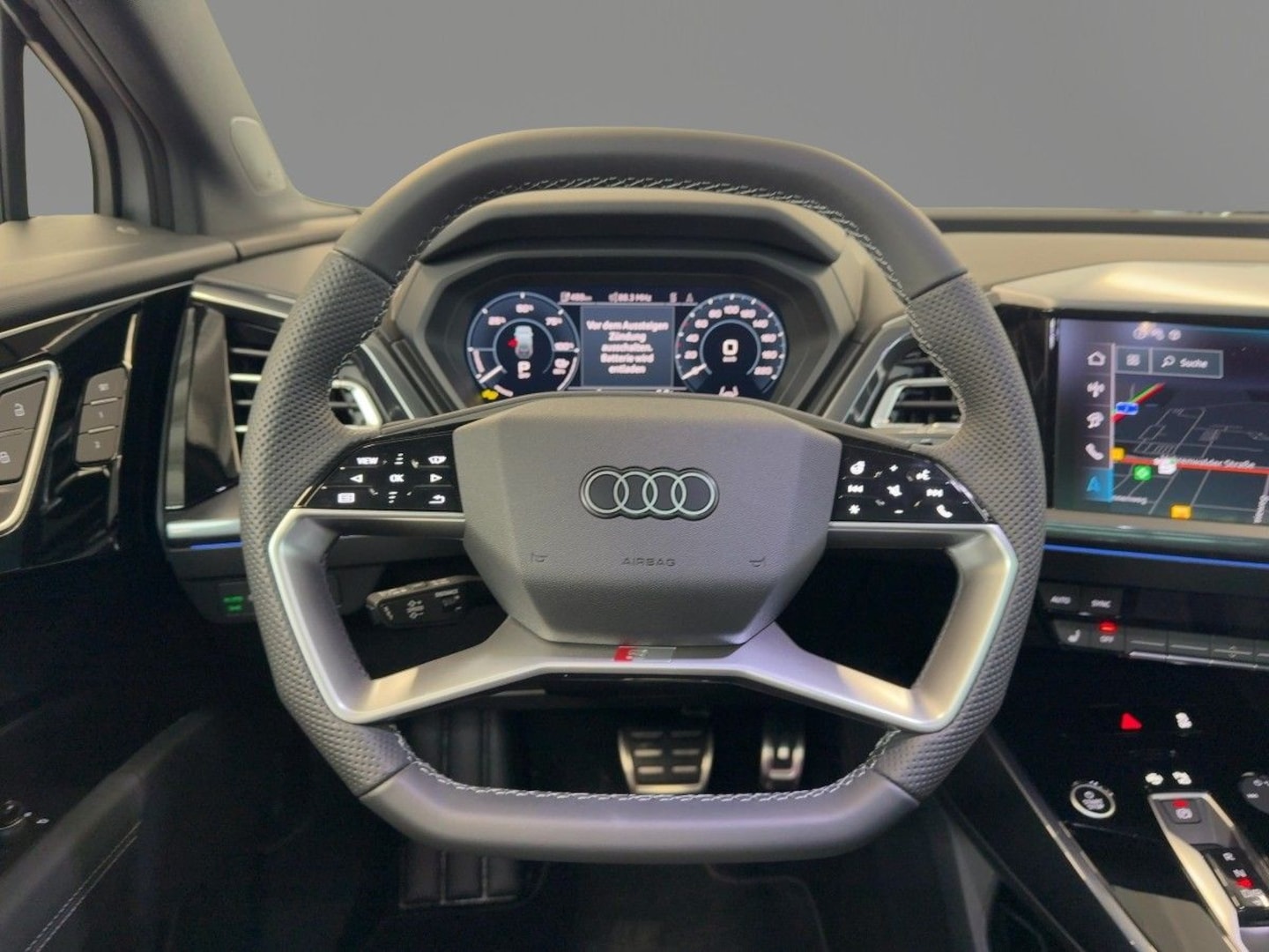 Bild über Audi Q4 e-tron 45 e-tron quattro - für weitere Informationen kontaktieren Sie den Audi Partner