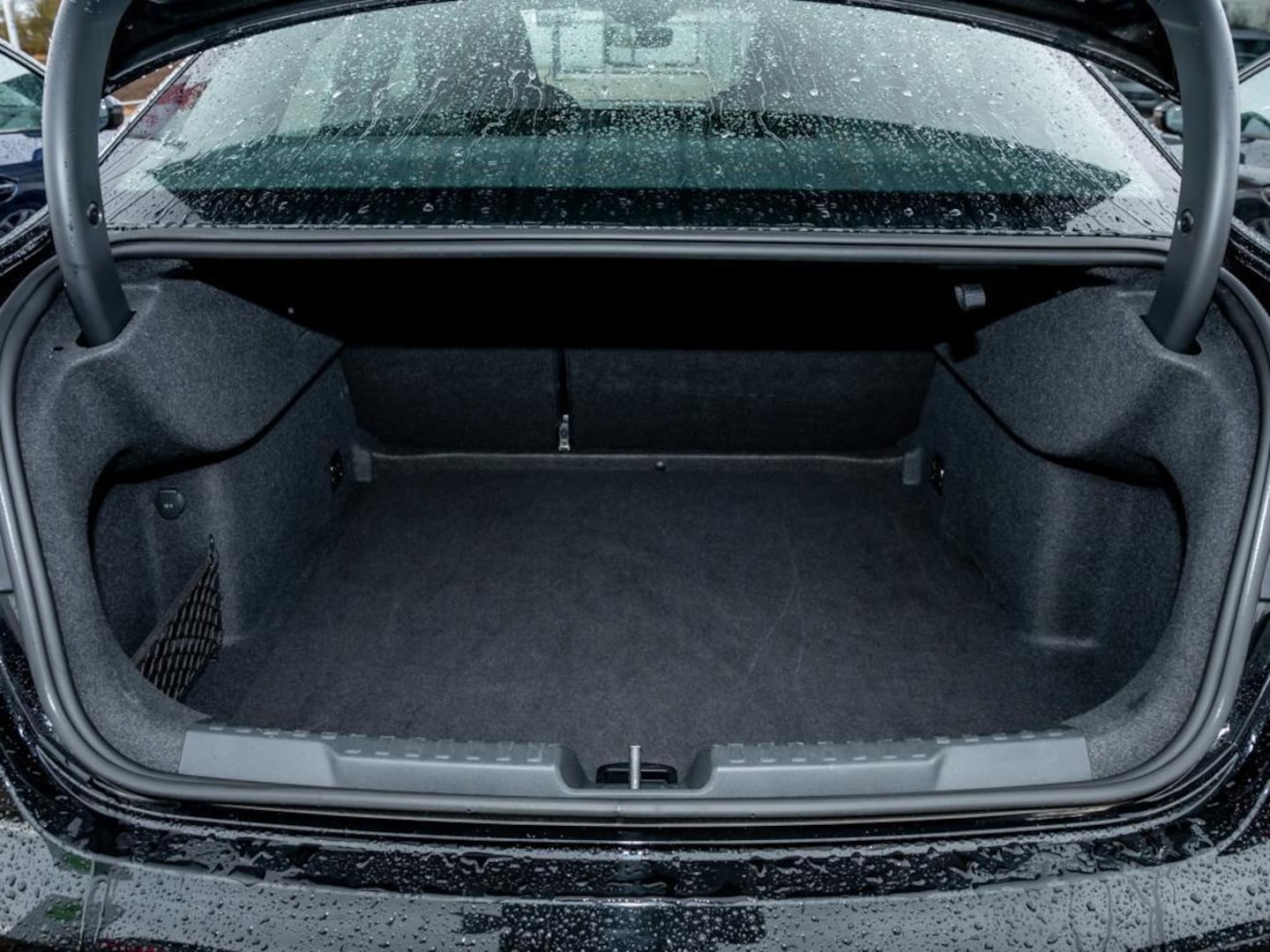 Bild über Audi A3 Limousine S line 30 TFSI S tronic - für weitere Informationen kontaktieren Sie den Audi Partner