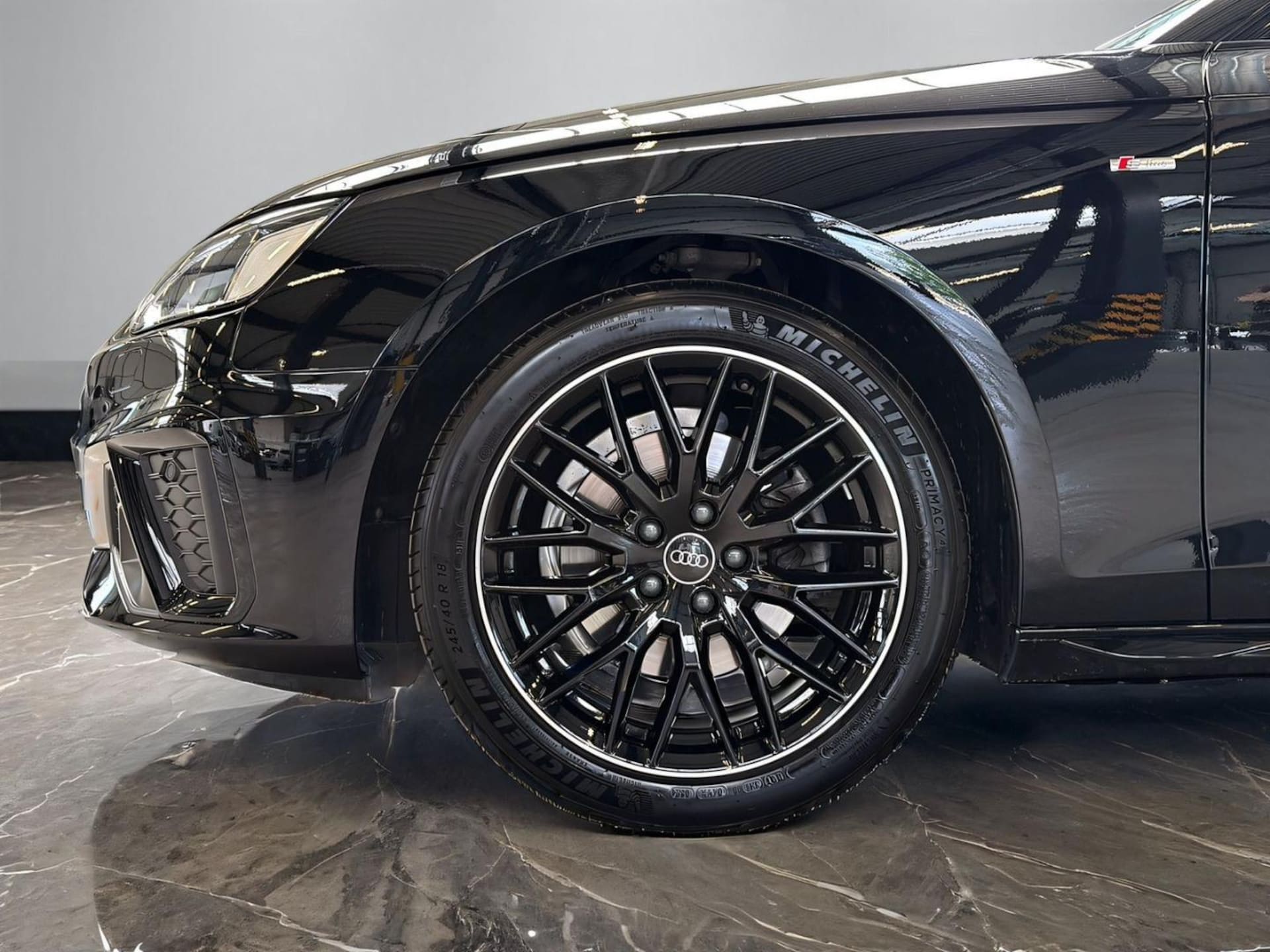 Audi A4 Avant S line