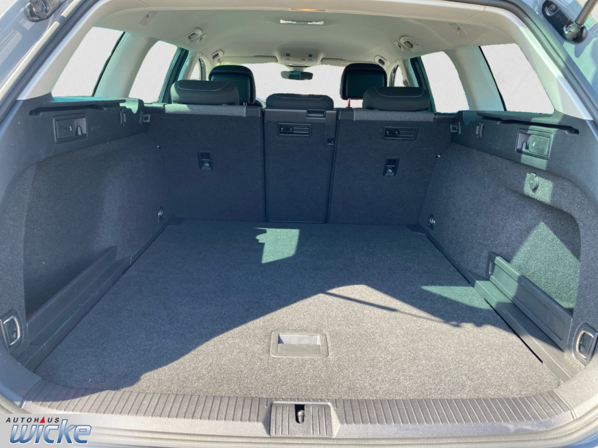 Volkswagen Passat Variant Business
