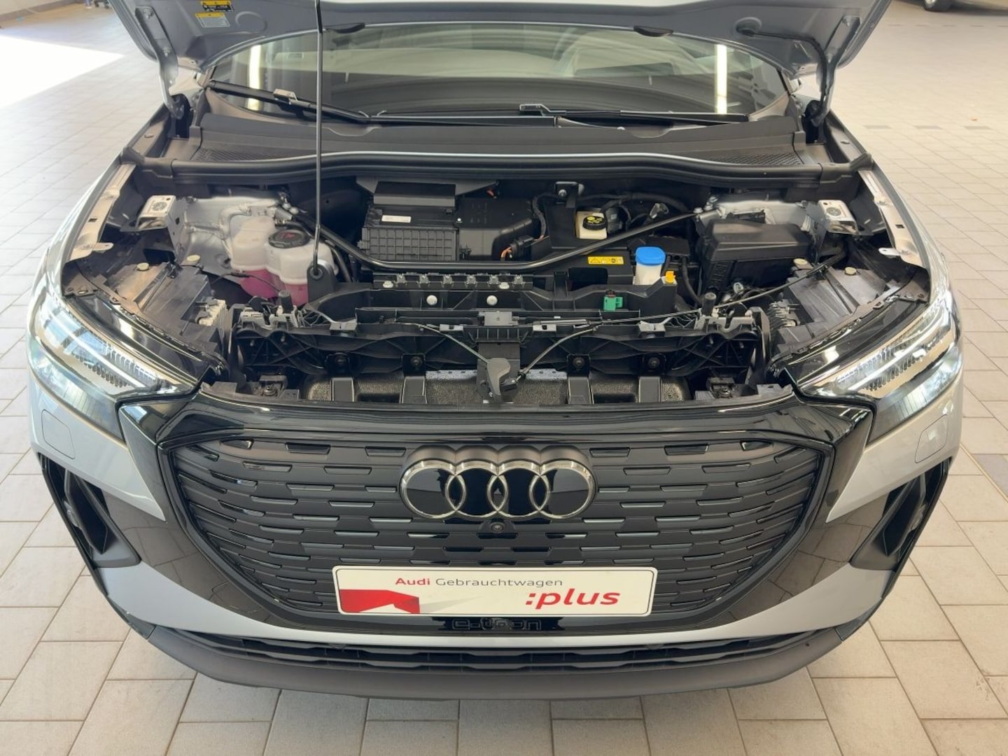 Bild über Audi Q4 e-tron 45 e-tron quattro - für weitere Informationen kontaktieren Sie den Audi Partner