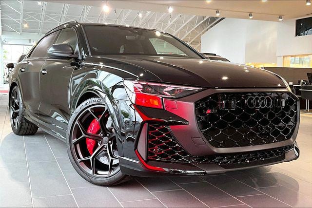 2026 Audi RS Q8 SUV performance