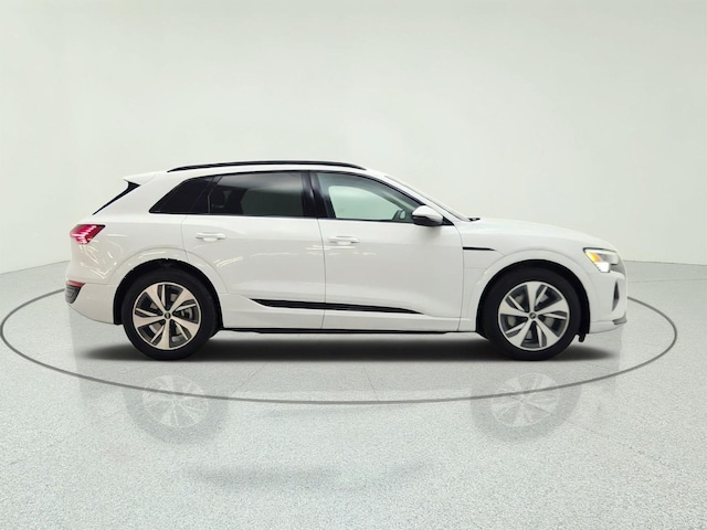 2024 Audi Q8 e-tron