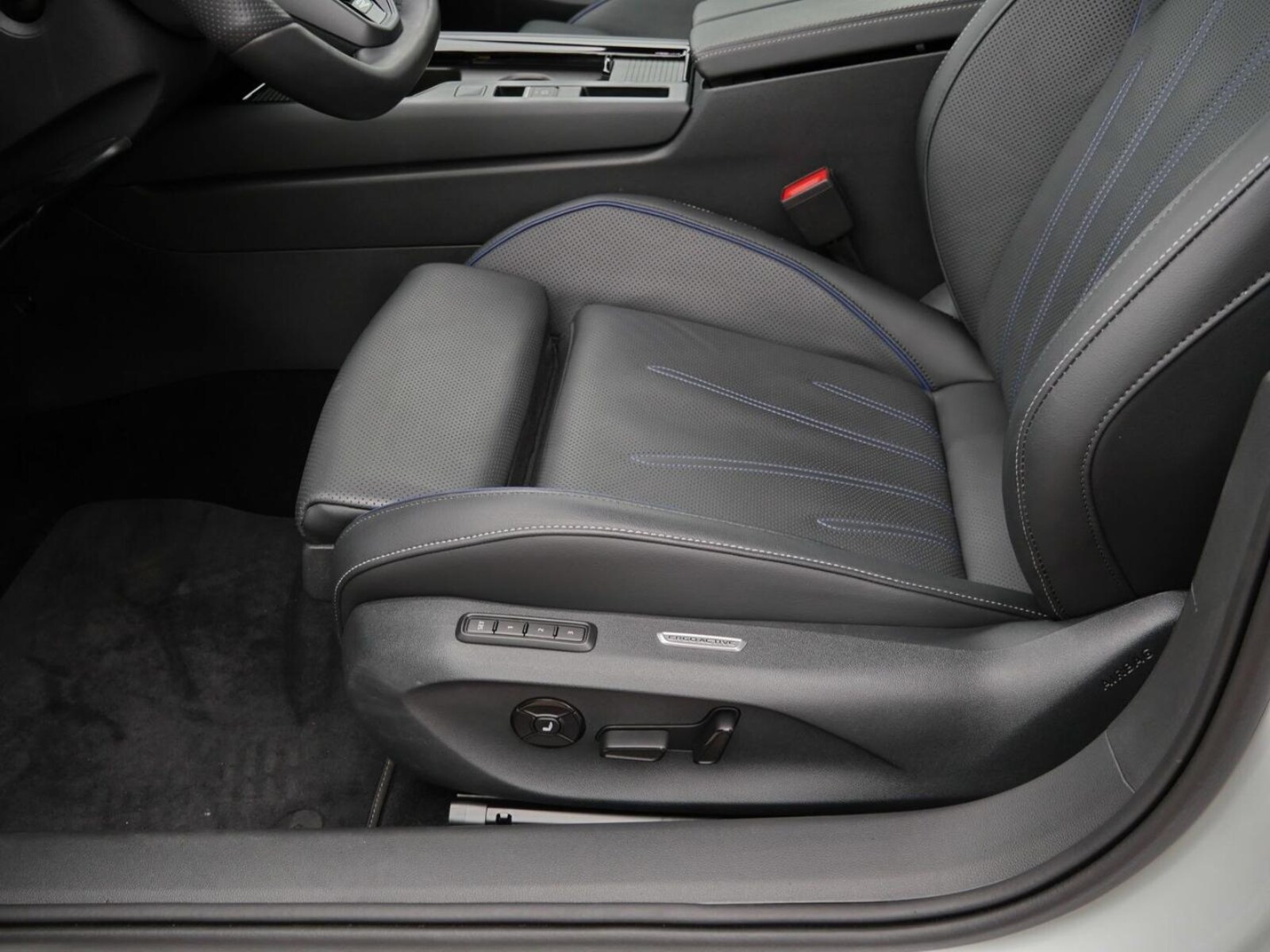 Volkswagen Passat – Bild 22