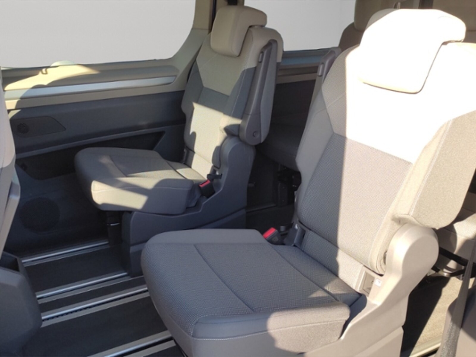 Volkswagen Multivan Langversion – Bild 12