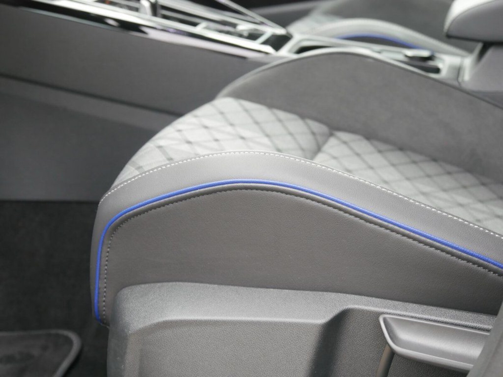 Volkswagen Golf Variant – Bild 12