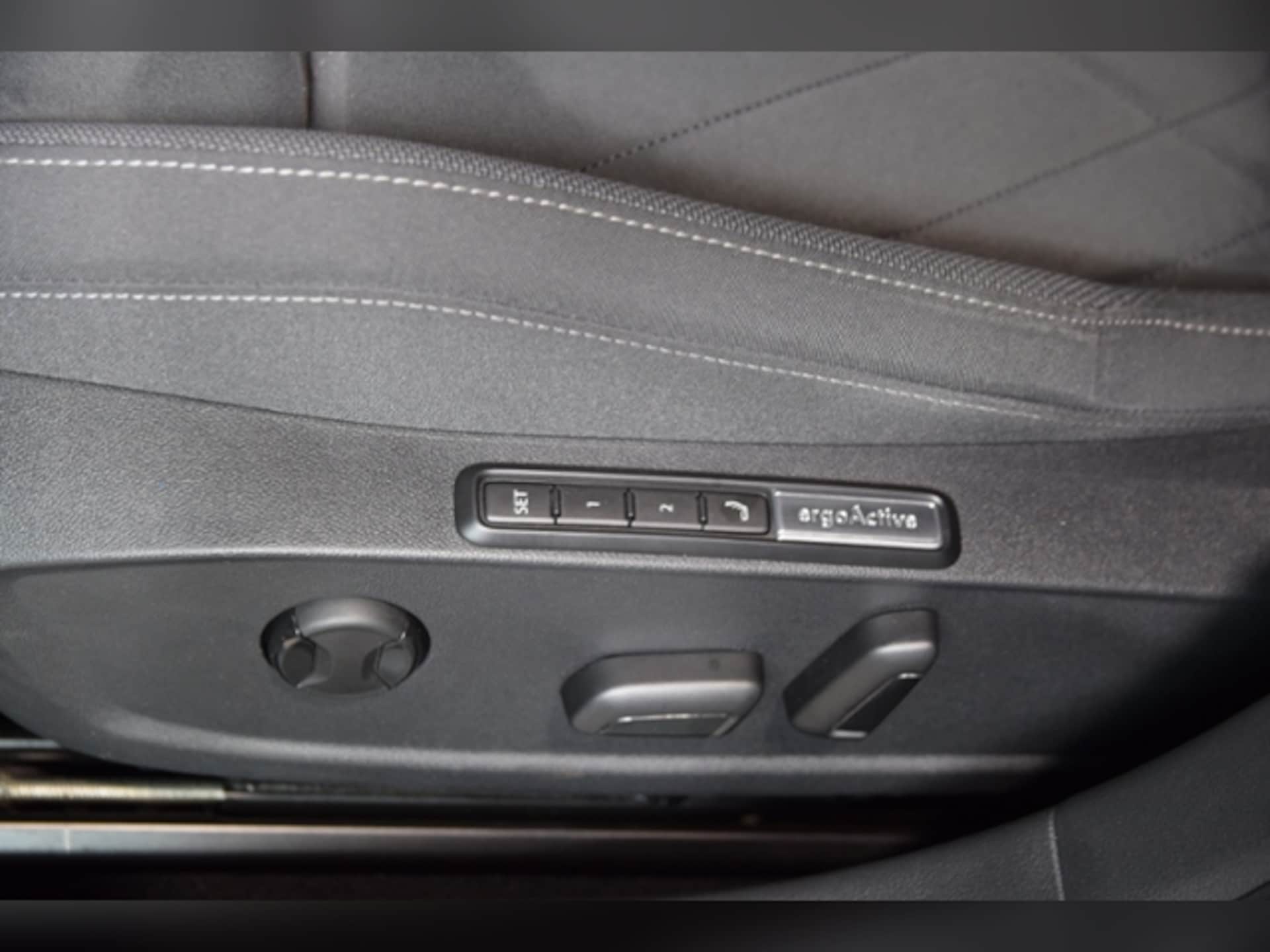 Volkswagen Golf Variant Style