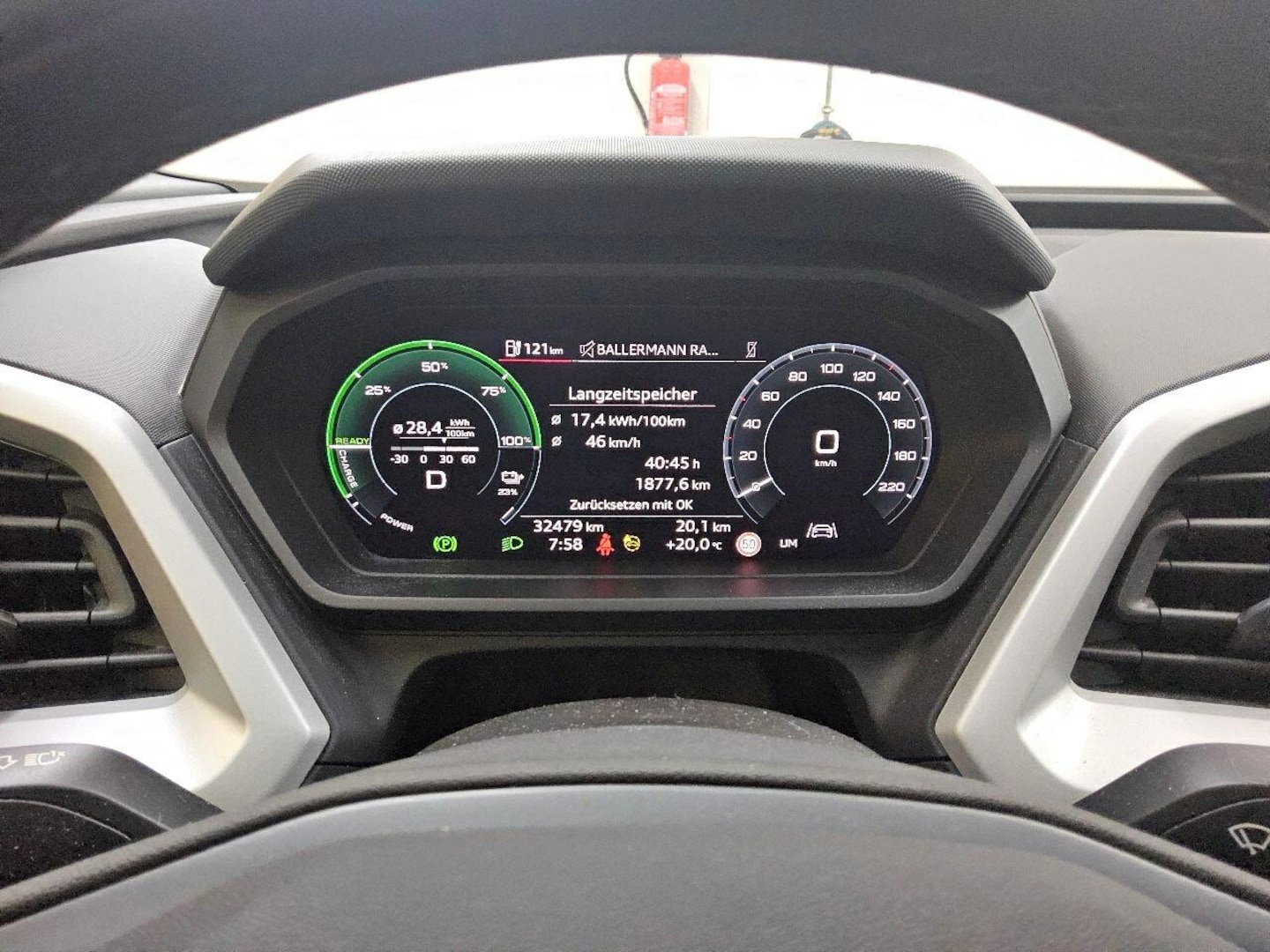 Bild über Audi Q4 e-tron 40 e-tron - für weitere Informationen kontaktieren Sie den Audi Partner