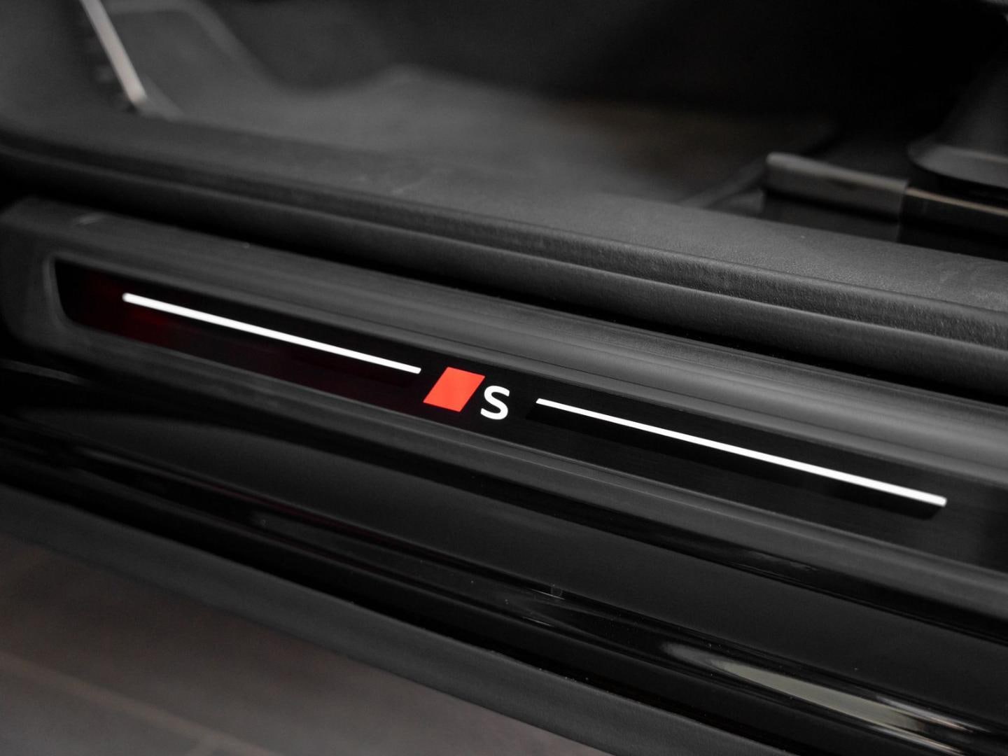 Bild über Audi SQ5 SUV TFSI 270 kW S tronic - für weitere Informationen kontaktieren Sie den Audi Partner