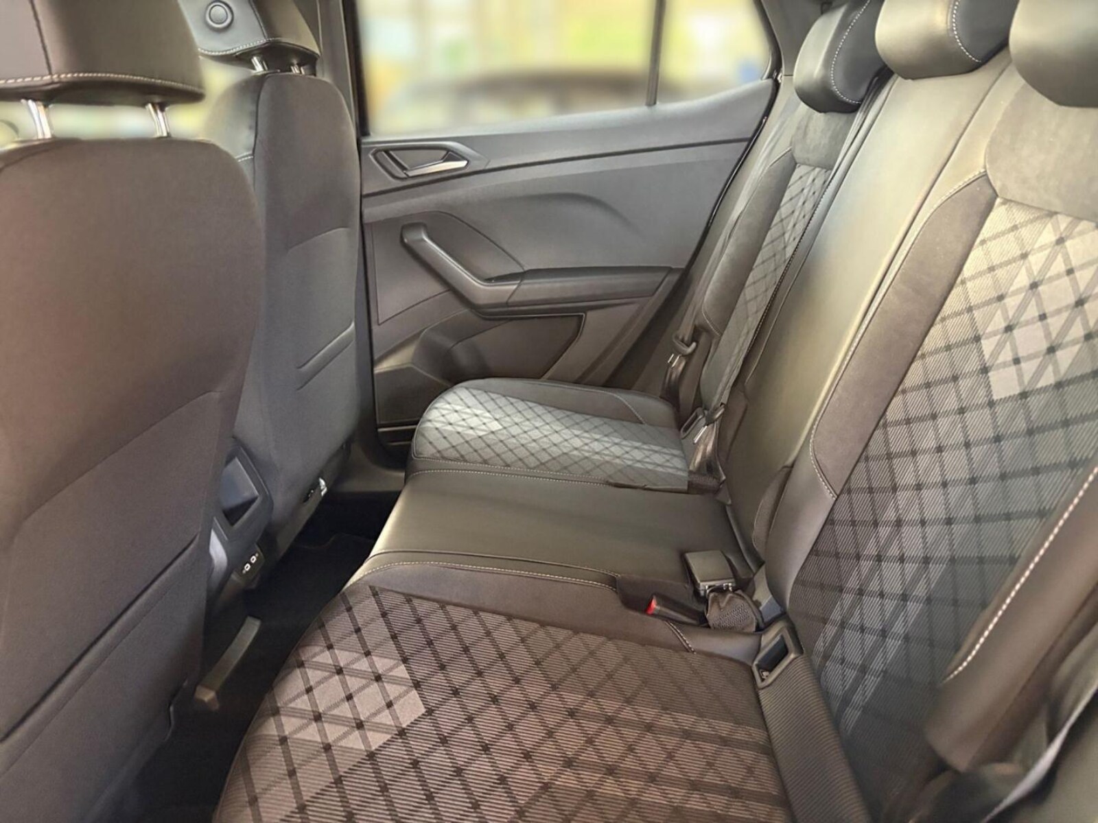 Volkswagen T-Cross – Bild 11