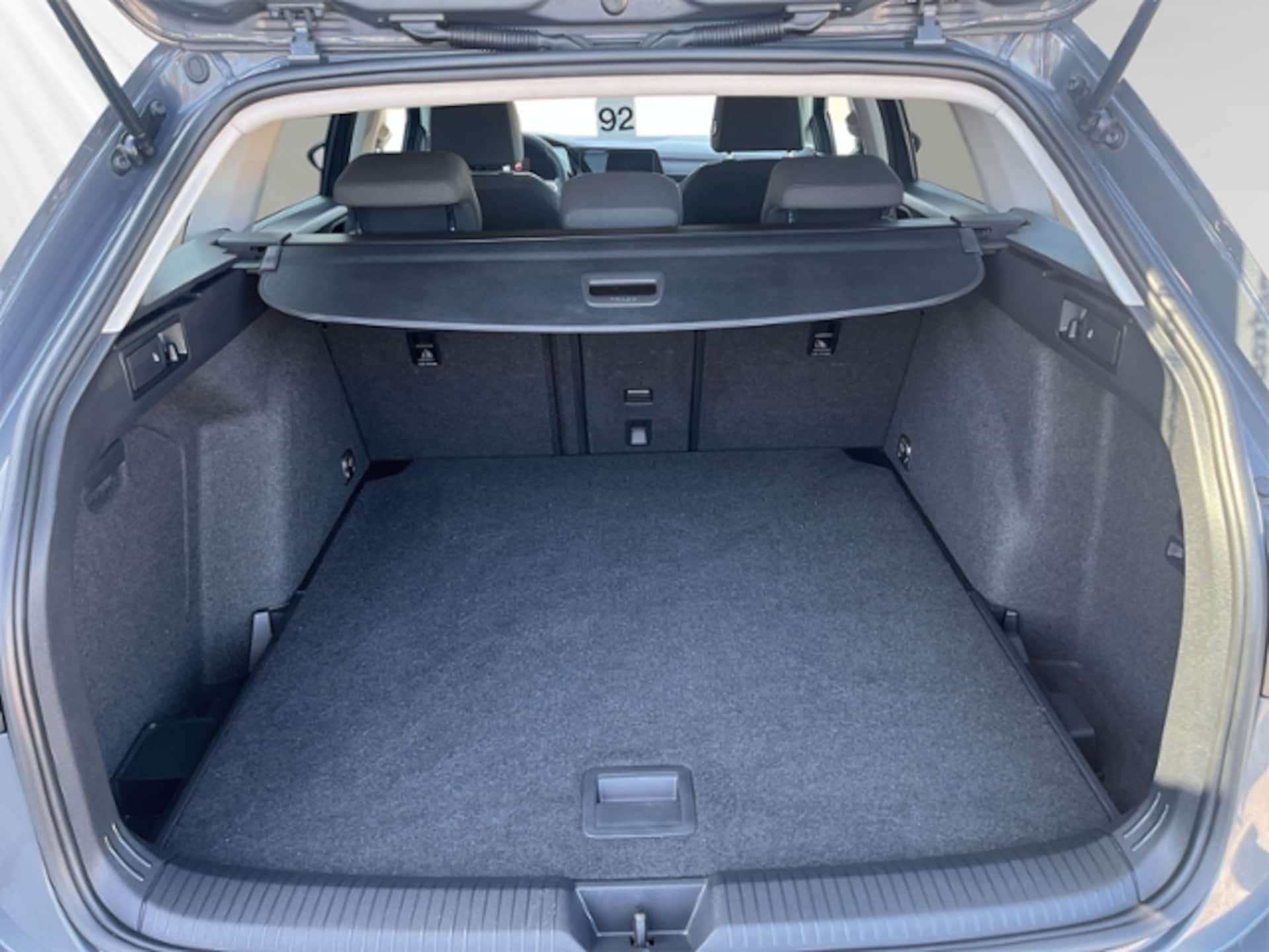 Volkswagen Golf Variant Life