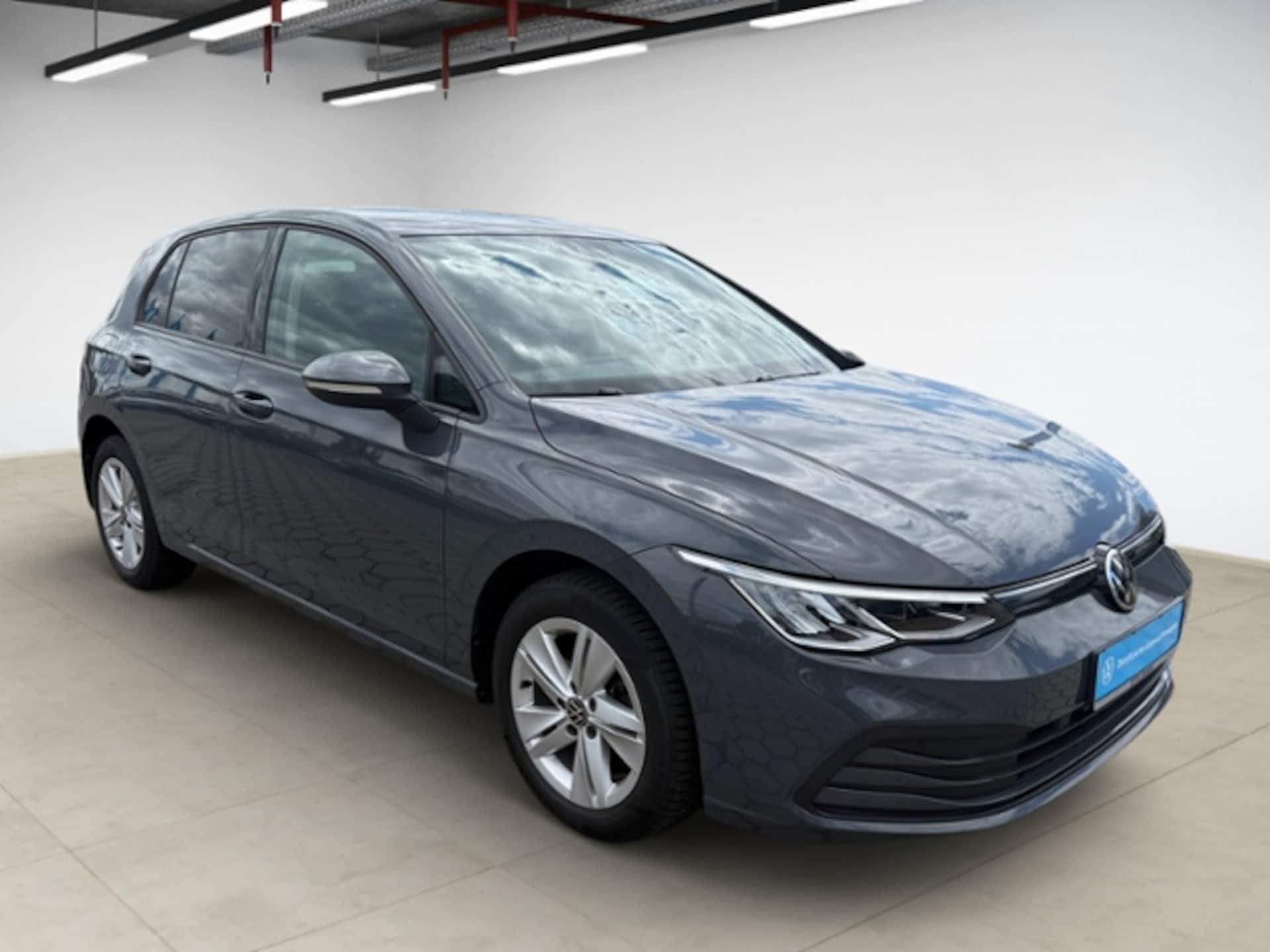 Volkswagen Golf Life