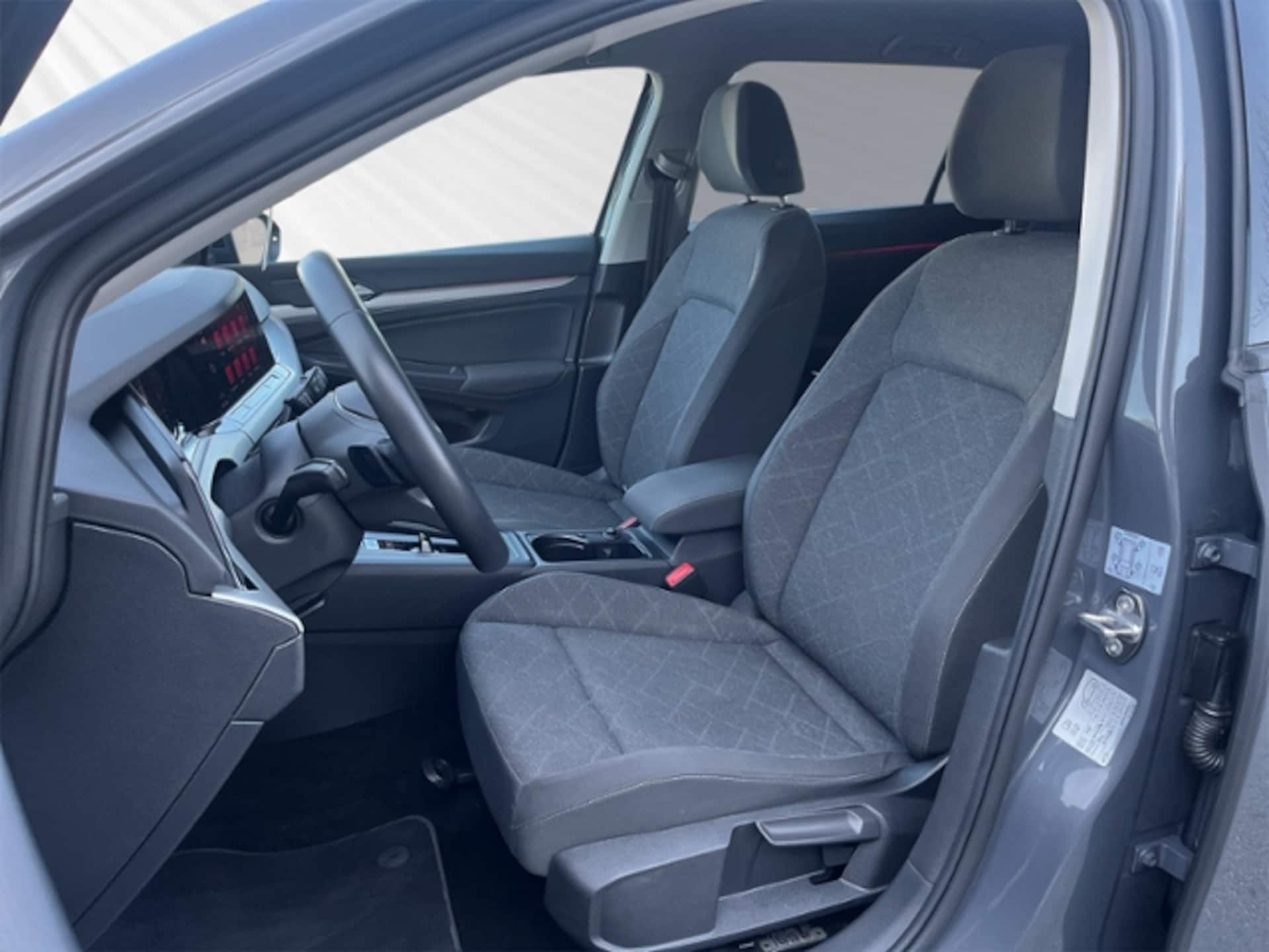 Volkswagen Golf Variant Life