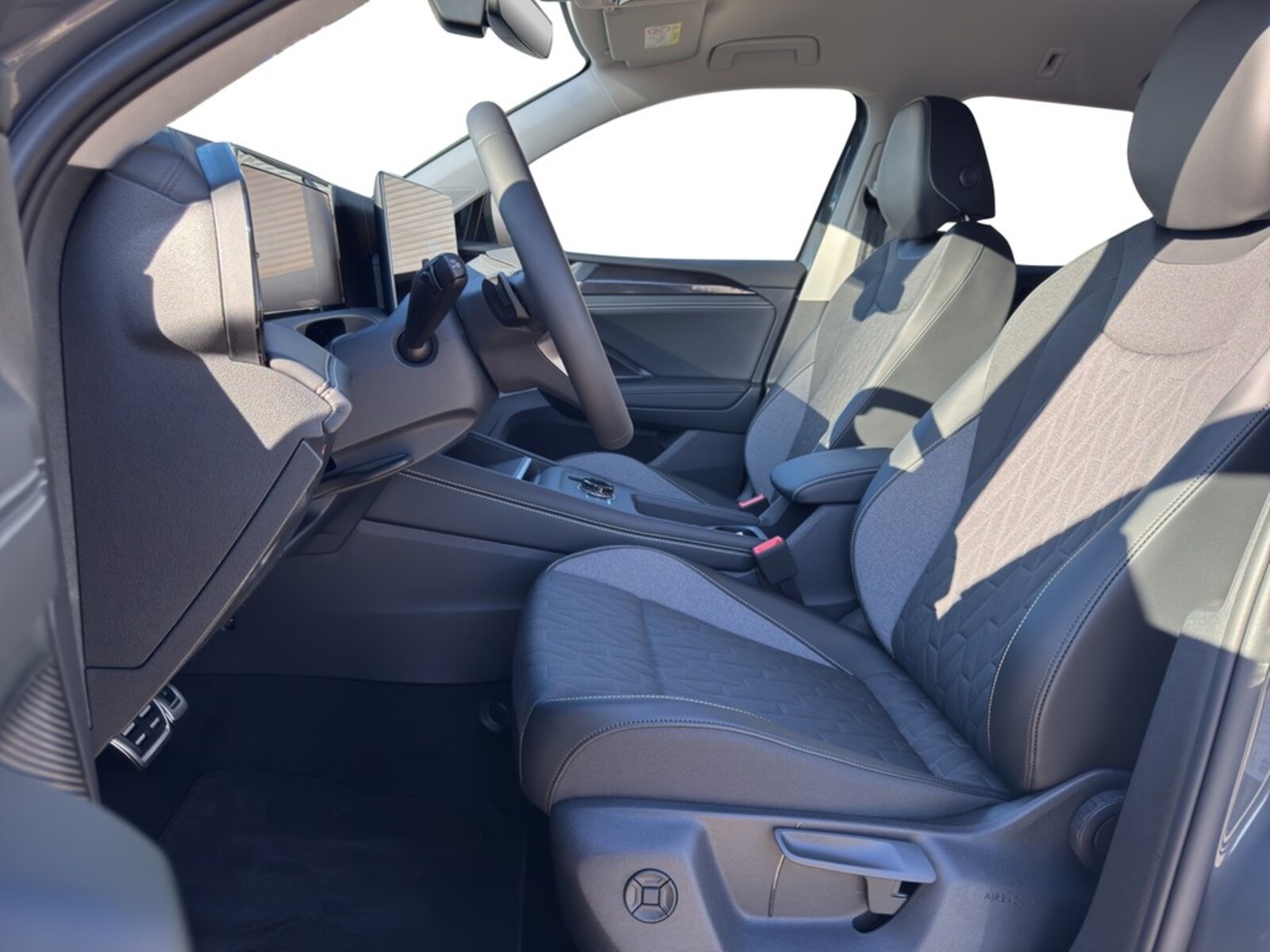 Volkswagen Tiguan – Bild 12