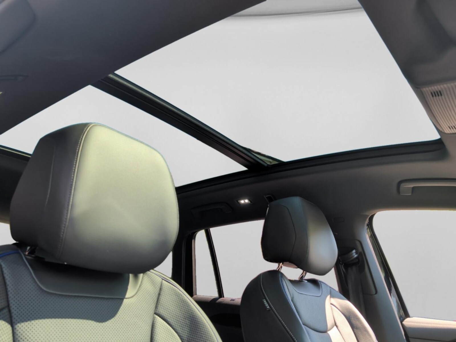 Volkswagen Tiguan – Bild 18