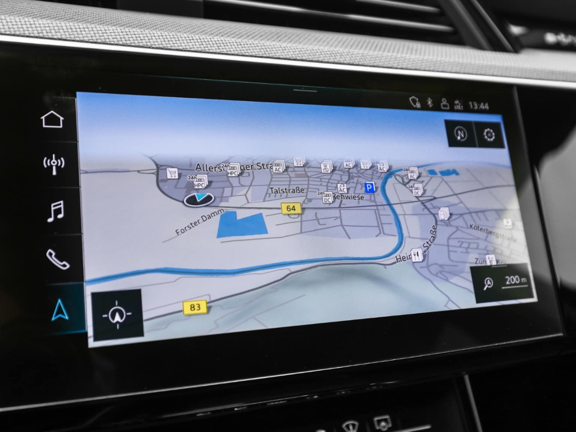 Audi e-tron S line