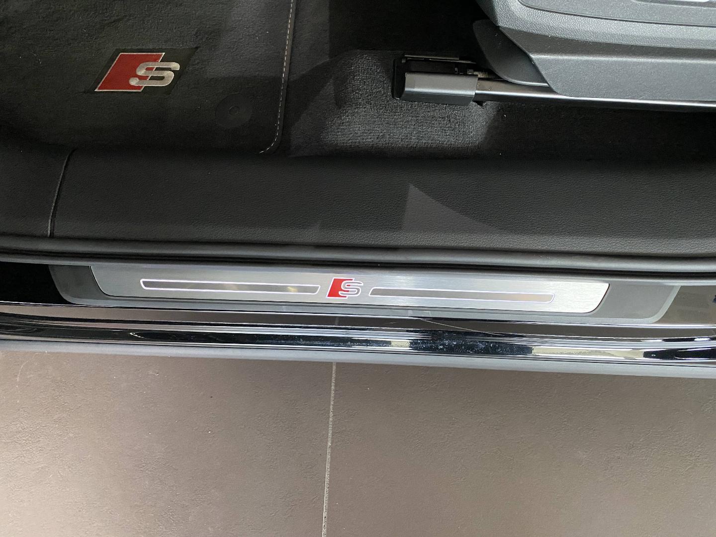 Image about Audi SQ8 Sportback e-tron SQ8 Sportback e-tron 370,00 kW