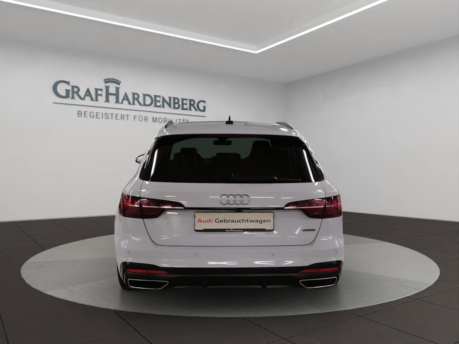 Audi A4 Avant S line