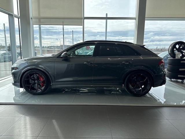 2026 Audi RS Q8 SUV performance