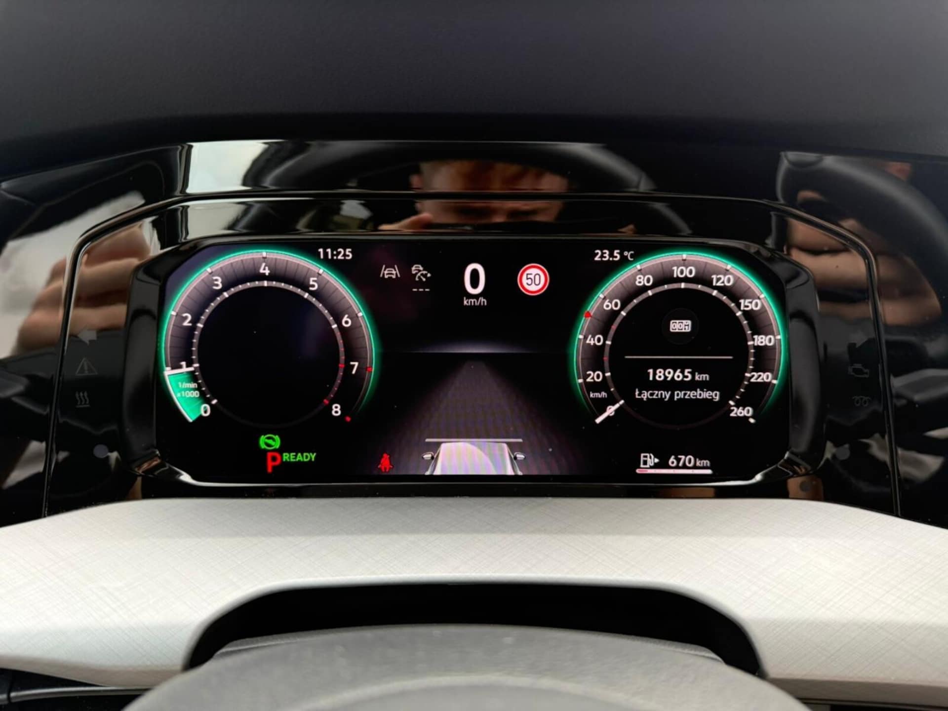 Volkswagen Golf Life
