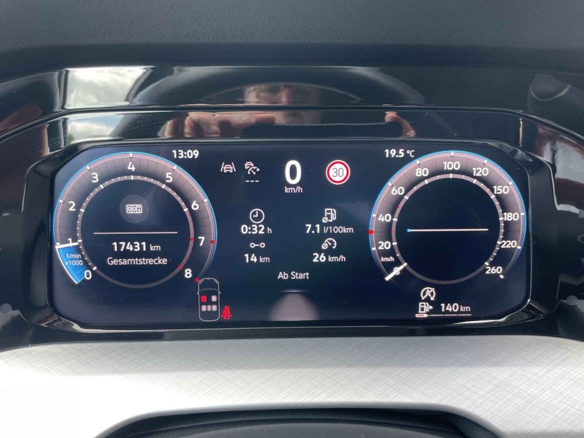 Volkswagen Golf Life