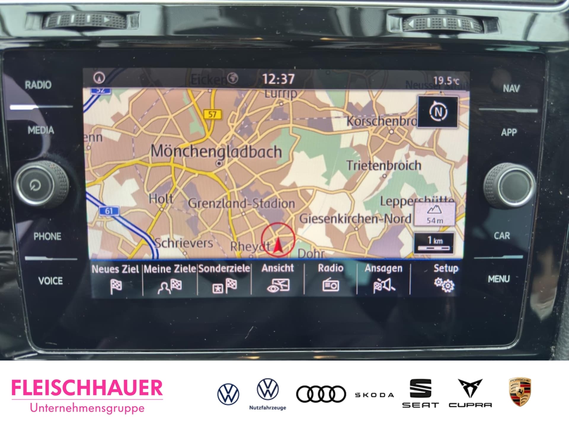 Volkswagen Golf IQ.DRIVE