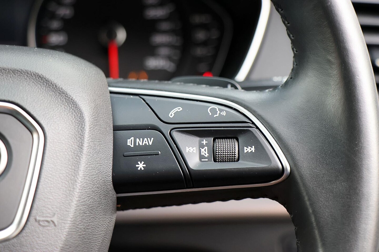 Image about Audi Q5 design 40 TDI quattro S tronic