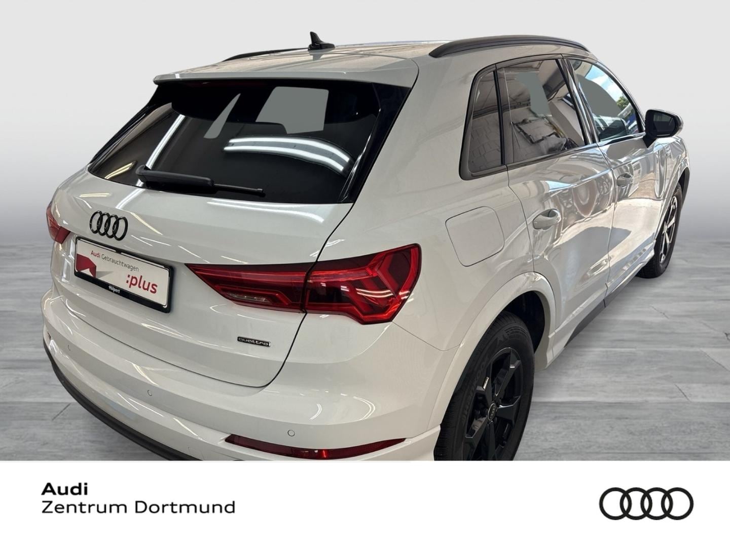 Bild über Audi Q3 TFSI quattro 180 kW S tronic - für weitere Informationen kontaktieren Sie den Audi Partner