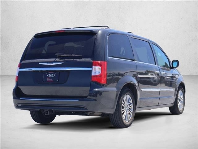 2014 Chrysler Town & Country
