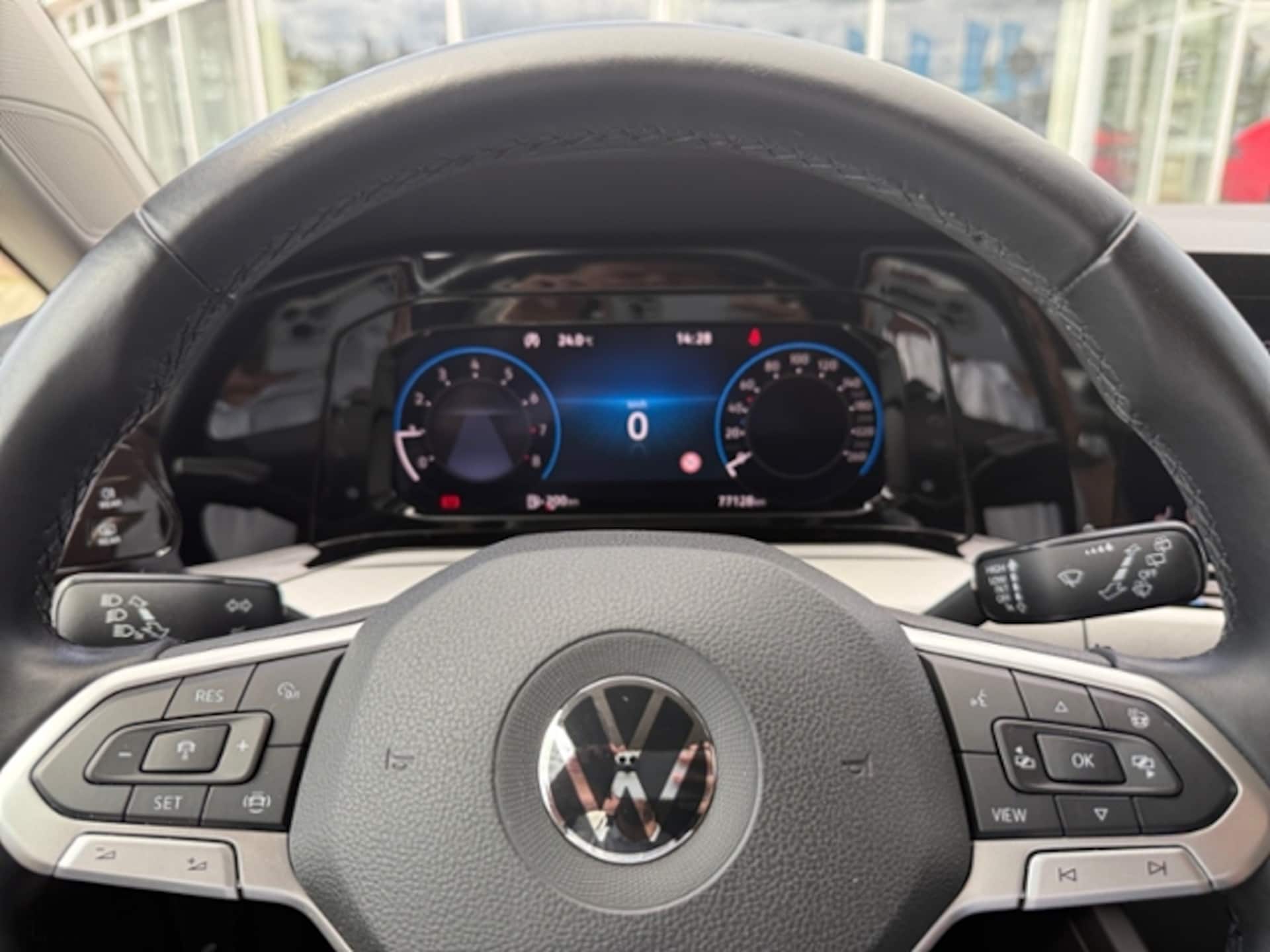 Volkswagen Golf Life