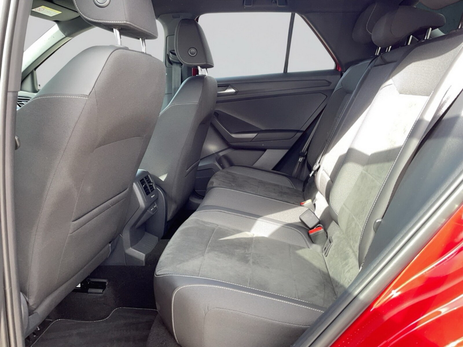 Volkswagen T-Roc – Bild 13
