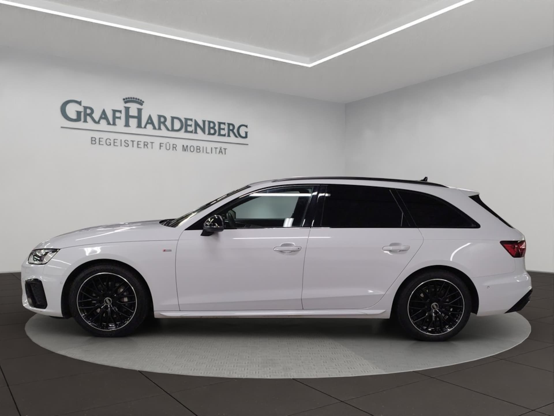 Audi A4 Avant S line