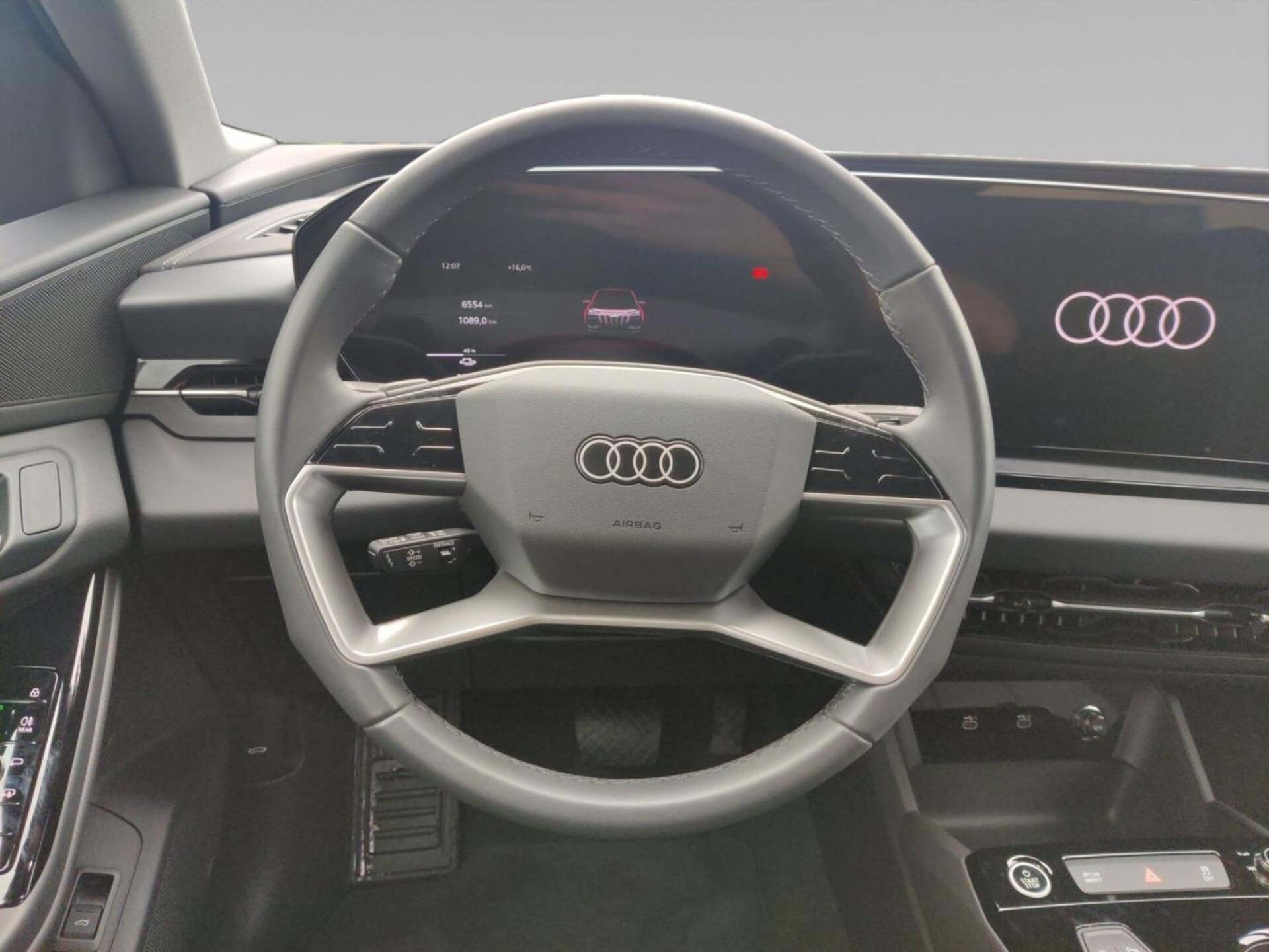 Audi Q6 SUV e-tron
