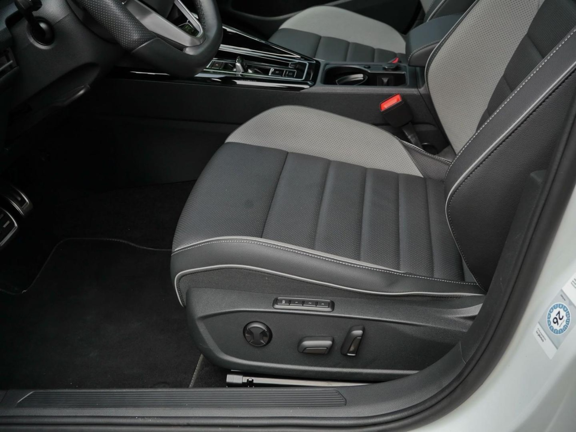 Volkswagen Golf Variant R-Line